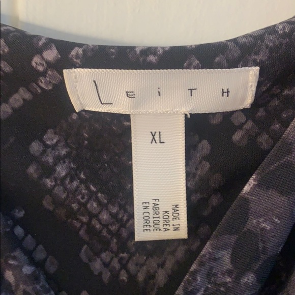 Leith (from Nordstrom) Snake Print Tank - XL - Picture 2 of 5